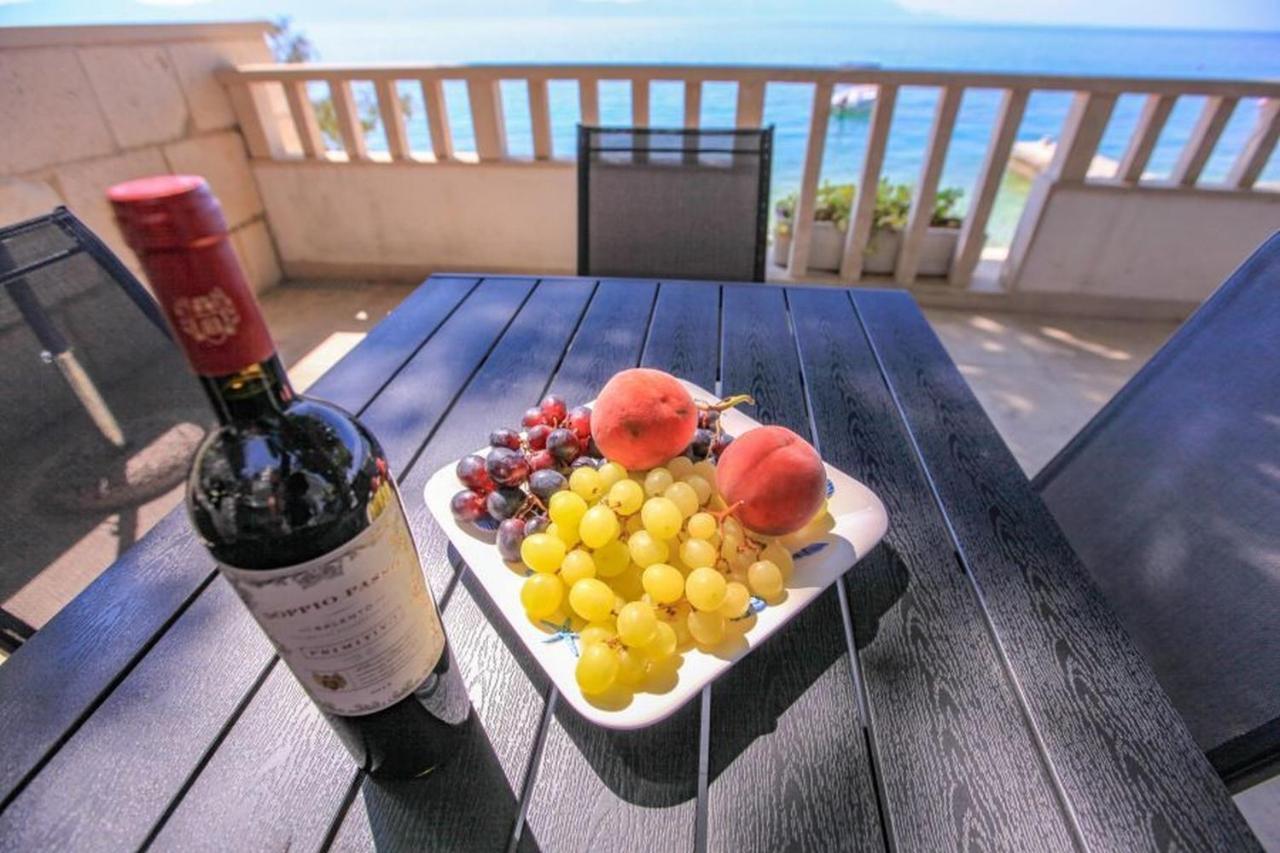 Appartamento Vila Pinet Brist Esterno foto