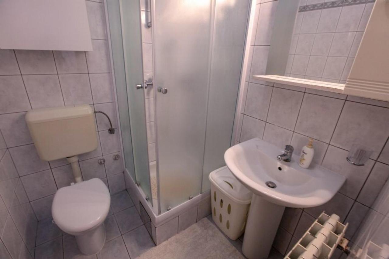 Appartamento Vila Pinet Brist Esterno foto