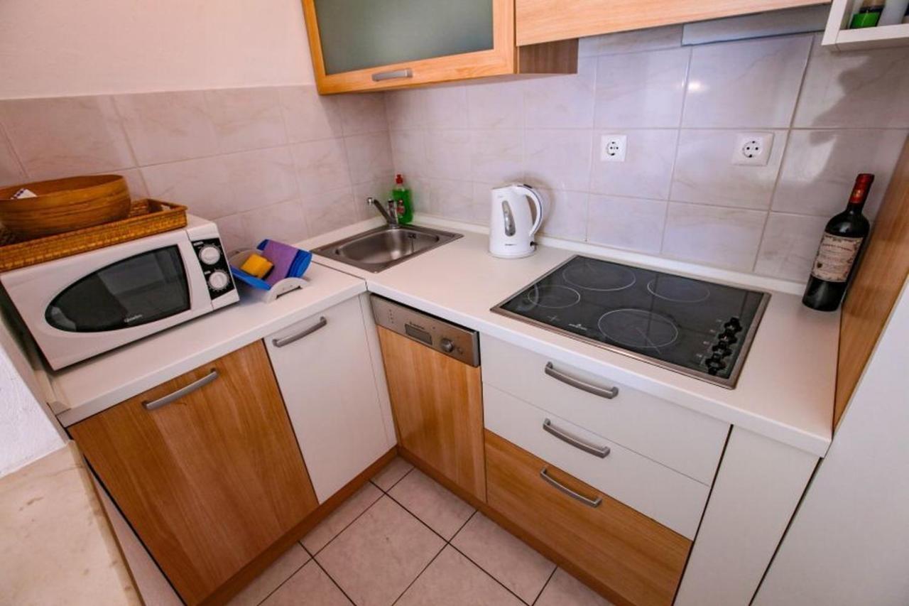 Appartamento Vila Pinet Brist Esterno foto