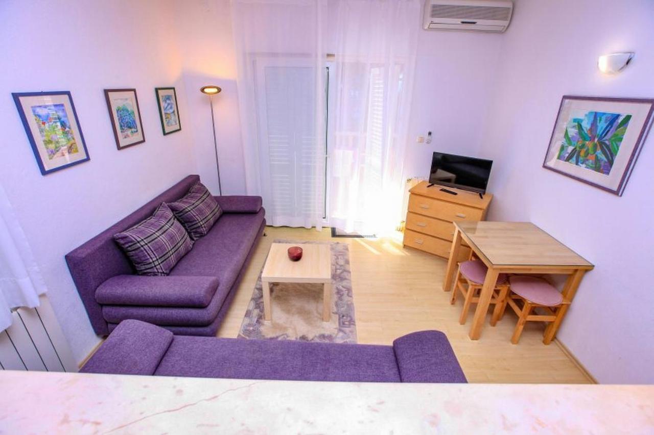 Appartamento Vila Pinet Brist Esterno foto