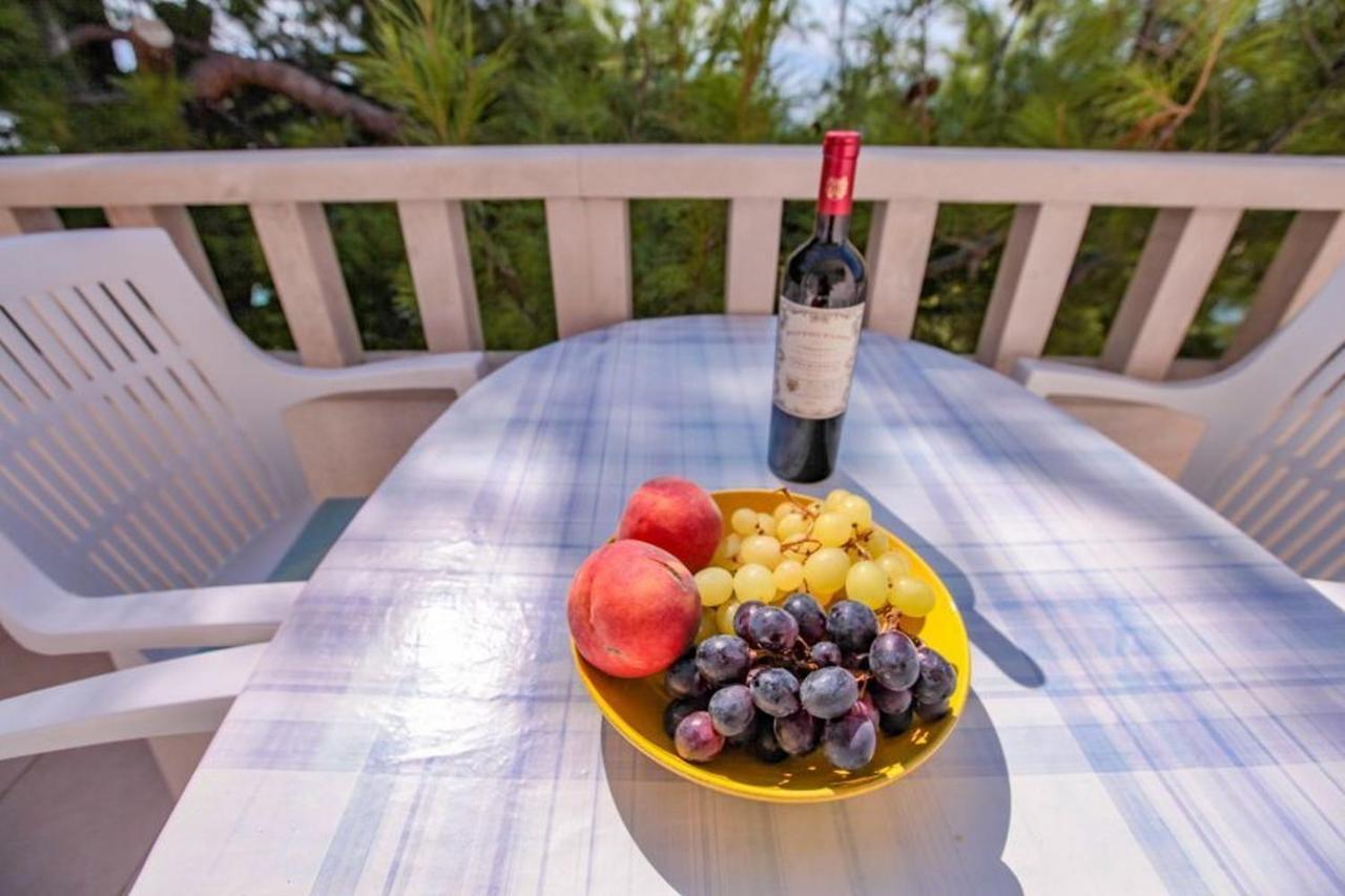Appartamento Vila Pinet Brist Esterno foto