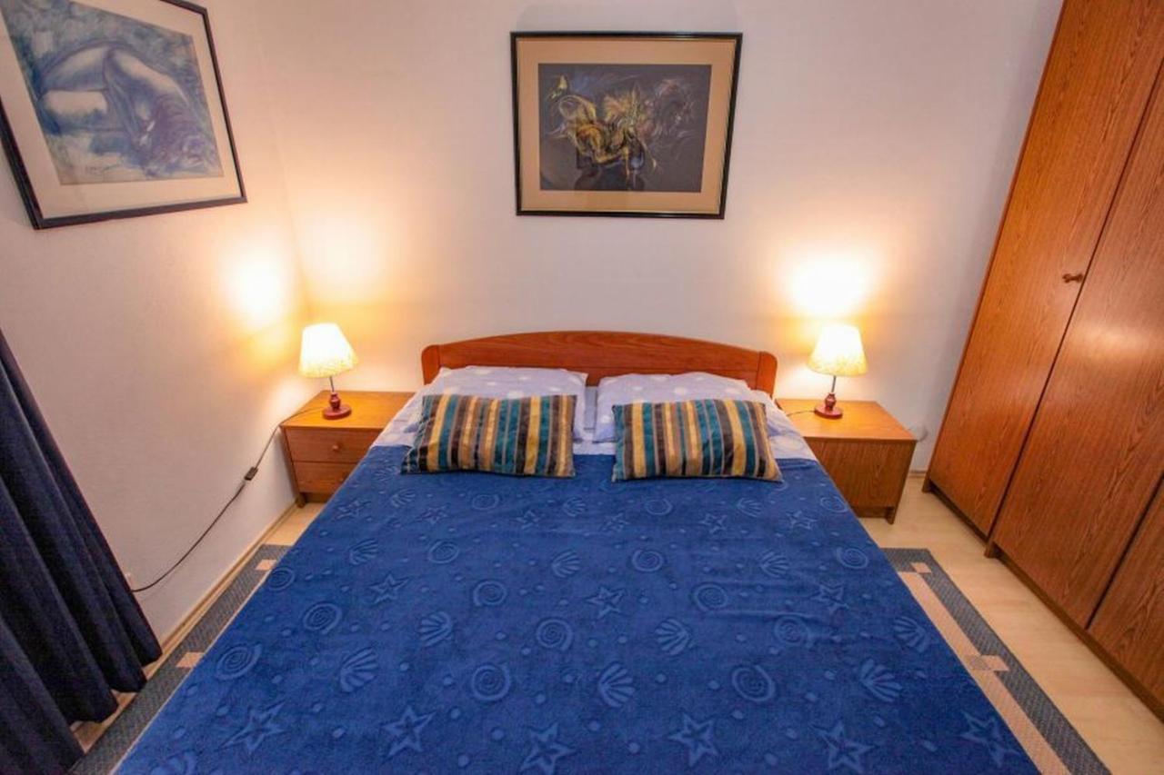 Appartamento Vila Pinet Brist Esterno foto