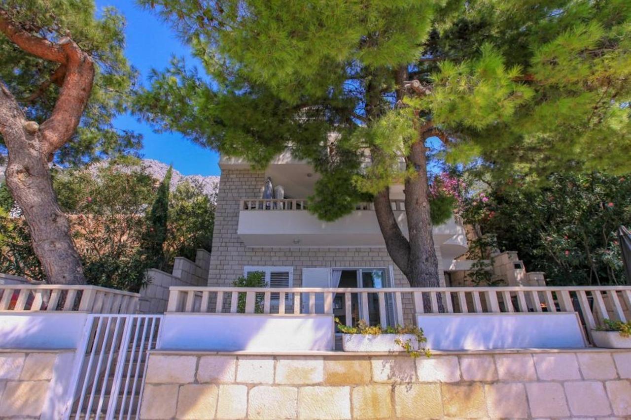 Appartamento Vila Pinet Brist Esterno foto